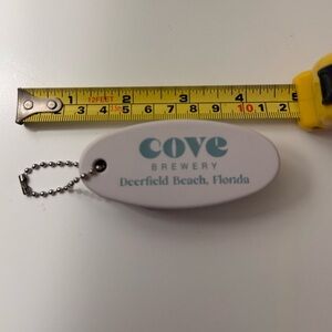 NWOT Cove Brewery Floating Keychain